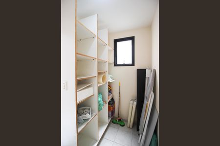 Apartamento à venda com 93m², 2 quartos e 2 vagasQuarto de Serviço
