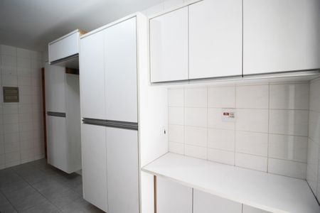 Apartamento à venda com 93m², 2 quartos e 2 vagasCozinha