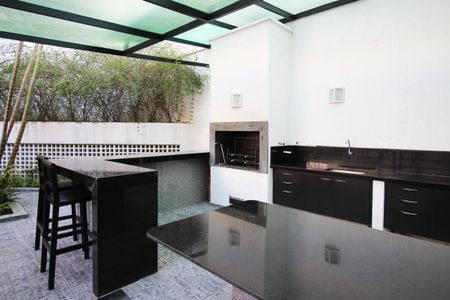 Apartamento à venda com 93m², 2 quartos e 2 vagasÁrea comum - Churrasqueira