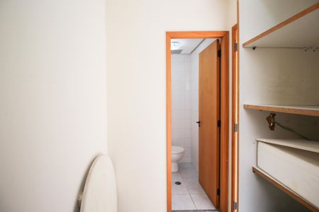 Apartamento à venda com 93m², 2 quartos e 2 vagasQuarto de Serviço