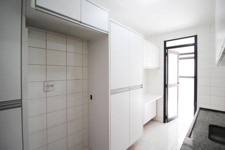 Apartamento à venda com 93m², 2 quartos e 2 vagasCozinha