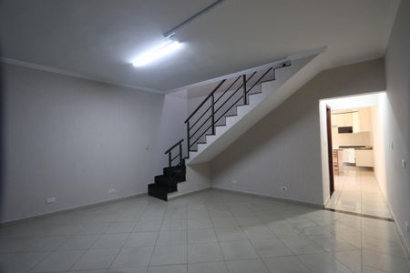 Sala de casa à venda com 4 quartos, 245m² em Jardim Sapopemba, São Paulo