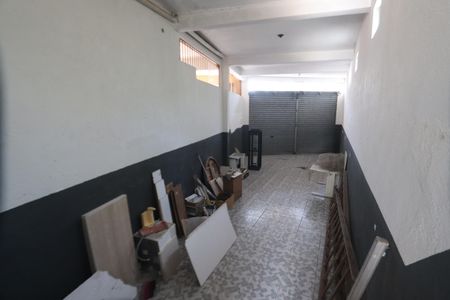 Casa à venda com 245m², 4 quartos e 2 vagasSalão