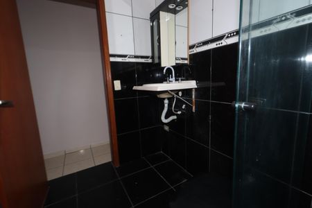 Casa à venda com 245m², 4 quartos e 2 vagasBanheiro Social