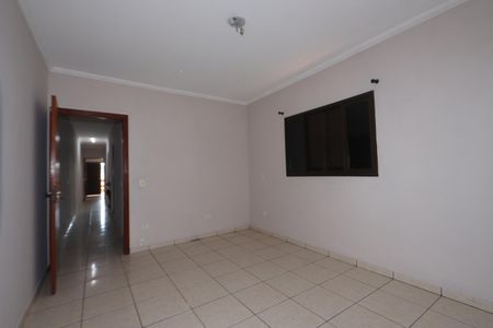 Casa à venda com 245m², 4 quartos e 2 vagasQuarto 2