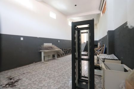 Casa à venda com 245m², 4 quartos e 2 vagasSalão