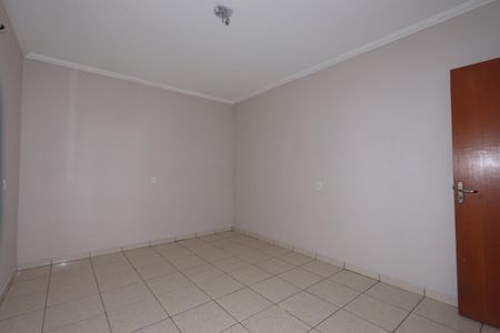 Casa à venda com 245m², 4 quartos e 2 vagasQuarto 2