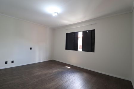 Casa para alugar com 255m², 3 quartos e 3 vagasQuarto 3