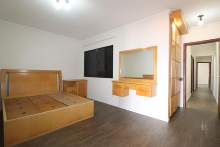 Casa para alugar com 255m², 3 quartos e 3 vagasQuarto 1 suíte