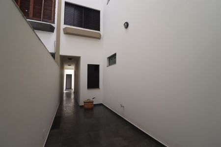 Casa para alugar com 255m², 3 quartos e 3 vagasQuintal