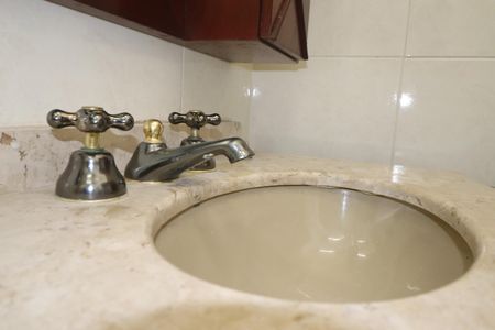 Casa para alugar com 255m², 3 quartos e 3 vagasBanheiro 2