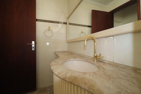 Casa para alugar com 255m², 3 quartos e 3 vagasLavabo