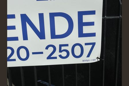 Casa à venda com 102m², 3 quartos e 4 vagasWYNY-1184