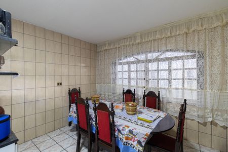 Casa à venda com 102m², 3 quartos e 4 vagasCozinha 