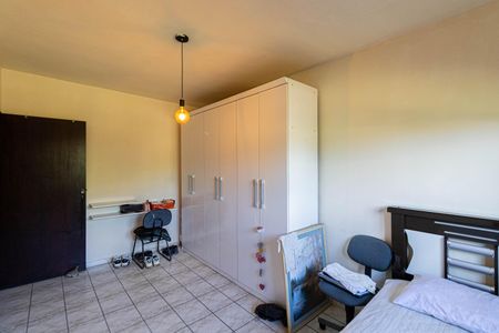 Casa à venda com 102m², 3 quartos e 4 vagasSuíte 2