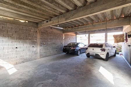 Casa à venda com 102m², 3 quartos e 4 vagasGaragem