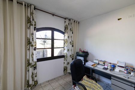 Casa à venda com 102m², 3 quartos e 4 vagasSuíte 