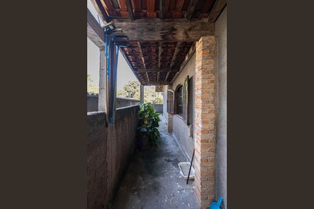 Casa à venda com 102m², 3 quartos e 4 vagasCorredor