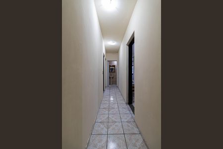 Casa à venda com 102m², 3 quartos e 4 vagasCorredor