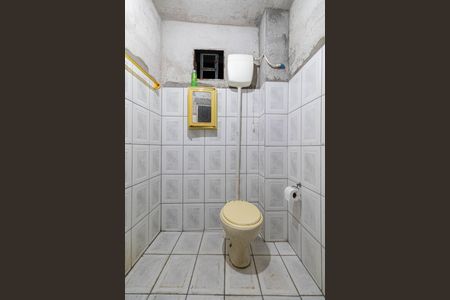 Casa à venda com 102m², 3 quartos e 4 vagasBanheiro de Serviço