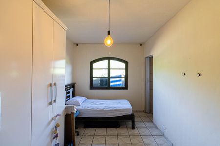 Casa à venda com 102m², 3 quartos e 4 vagasSuíte 2