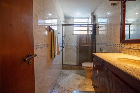 Apartamento à venda com 163m², 3 quartos e 1 vagaBanheiro Social