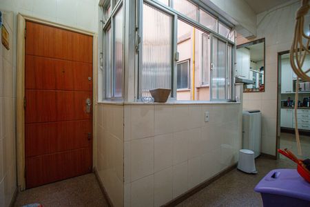 Apartamento à venda com 163m², 3 quartos e 1 vagaÁrea de Serviço