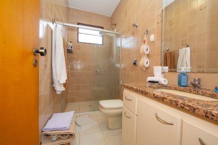 Apartamento à venda com 101m², 3 quartos e 2 vagasBANHEIRO2