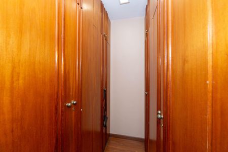 Apartamento à venda com 101m², 3 quartos e 2 vagasCLOSET QUARTO3