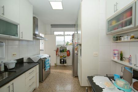 Apartamento à venda com 101m², 3 quartos e 2 vagasCOZINHA