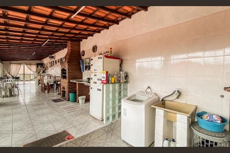 Casa à venda com 181m², 2 quartos e 2 vagasÁrea de Serviço