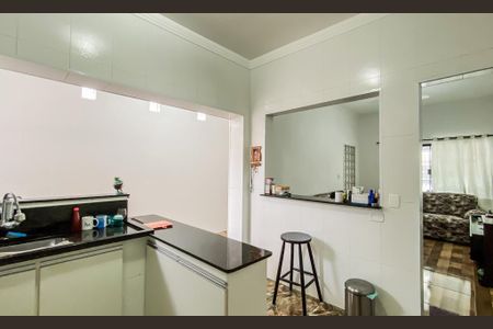 Casa à venda com 181m², 2 quartos e 2 vagasCozinha