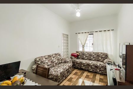 Casa à venda com 181m², 2 quartos e 2 vagasSala