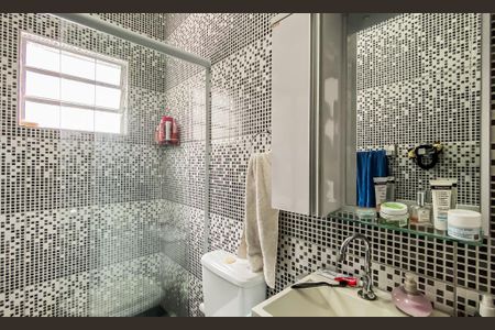 Casa à venda com 181m², 2 quartos e 2 vagasBanheiro da Suíte