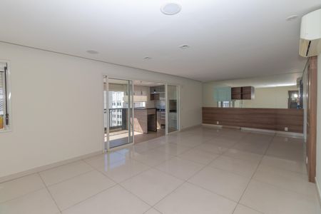 Apartamento para alugar com 168m², 3 quartos e 2 vagasSala