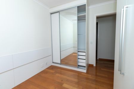 Apartamento para alugar com 168m², 3 quartos e 2 vagasQuarto 1