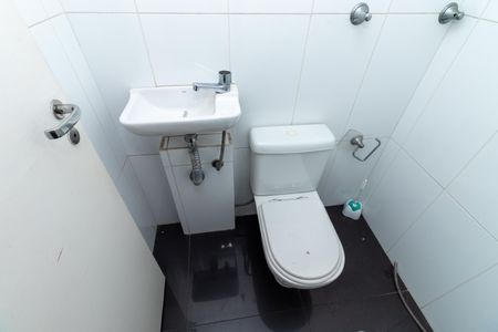 Apartamento para alugar com 168m², 3 quartos e 2 vagasBanheiro de Serviço
