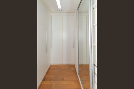 Apartamento para alugar com 168m², 3 quartos e 2 vagasCloset da Suíte