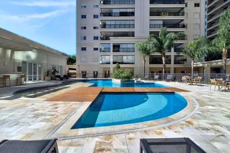 Apartamento para alugar com 168m², 3 quartos e 2 vagasÁrea comum - Piscina