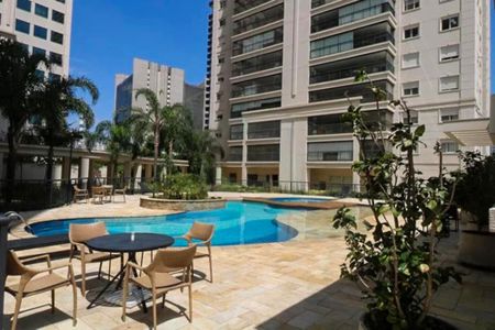 Apartamento para alugar com 168m², 3 quartos e 2 vagasÁrea comum - Piscina