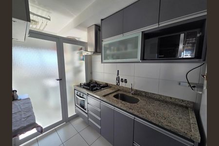 Apartamento à venda com 3 quartos, 70m² em Vila Lucia, São Paulo