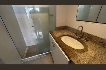 Apartamento à venda com 67m², 2 quartos e 1 vagaBanheiro do Quarto 2