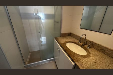 Apartamento à venda com 67m², 2 quartos e 1 vagaBanheiro do Quarto 2