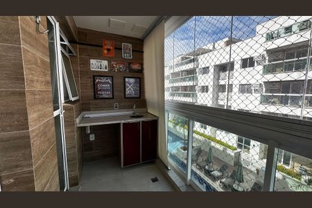 Apartamento à venda com 67m², 2 quartos e 1 vagaVaranda