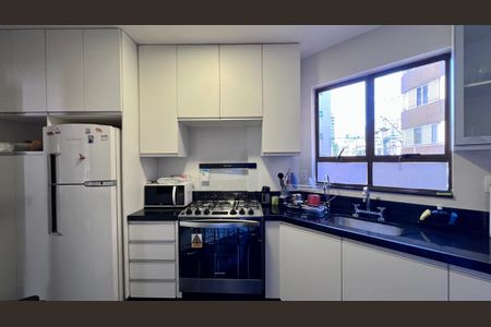 Apartamento à venda com 127m², 4 quartos e 2 vagasCozinha