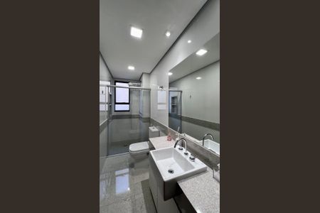 Apartamento à venda com 127m², 4 quartos e 2 vagasbanho