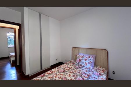 Apartamento à venda com 127m², 4 quartos e 2 vagasquarto 