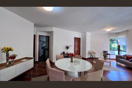 Apartamento à venda com 127m², 4 quartos e 2 vagassala 