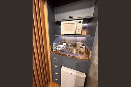 Casa à venda com 3 quartos, 200m² em Jardim Lar Sao Paulo, São Paulo