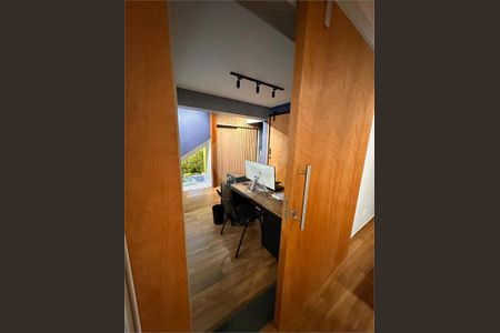 Casa à venda com 3 quartos, 200m² em Jardim Lar Sao Paulo, São Paulo